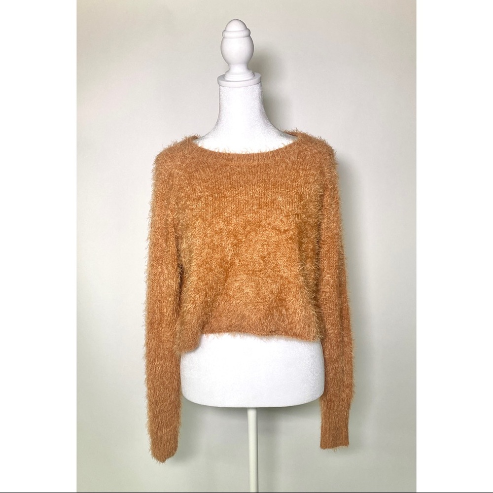 Billabong fuzzy crop sweater in orange, women’s size Medium
